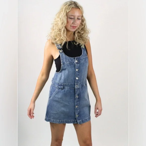 FREE PEOPLE EDDIE DENIM OVERALL MINI DRESS SKIRTALL XS NWT - Picture 6 of 15